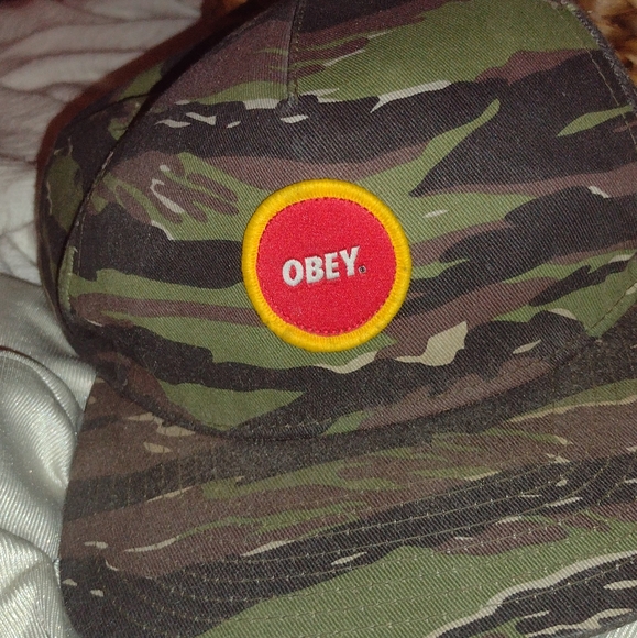 Men's- (Unisex) Obey Snapback Hat - Picture 7 of 7